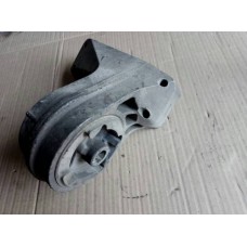 Опора двигателя , дв. 3.2 инж . Chevrolet Captiva с 2006 по 2010