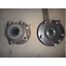Ступица с подшипником задняя . Mazda CX-7 2006 по 2012 год