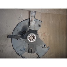 Кулак поворотный передний левый . Mazda CX-7 2006 по 2012 год