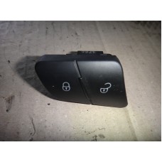 Блок кнопок управления центр. замком. Volkswagen Passat B6