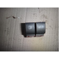 Блок кнопок открывания бака и багажника. Volkswagen Passat B6